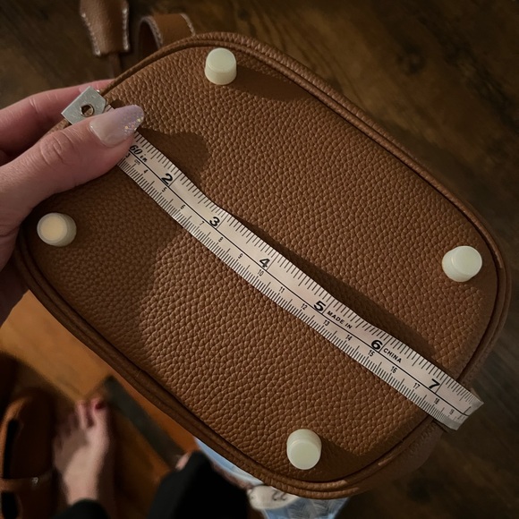 Handbag - Picture 9 of 12